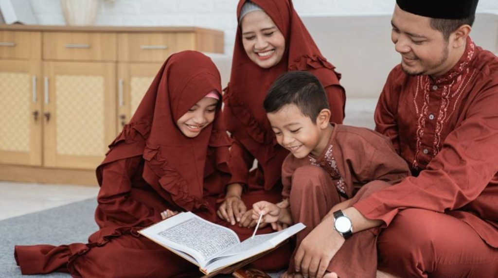 Solusi Tepat Mengatasi Masalah Parenting Islami Panduan Komprehensif Untuk Orang Tua Muslim Modern