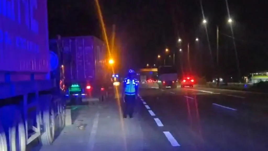Kakorlantas Perintahkan Polantas Tertibkan Truk Di Seluruh Ruas Tol