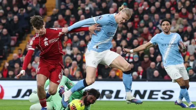 Liverpool Vs Man City Masih 0 0 Saat Turun Minum