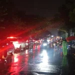 Banjir Rendam Jalur Pantura Pasuruan Lalu Lintas Lumpuh Malam Ini