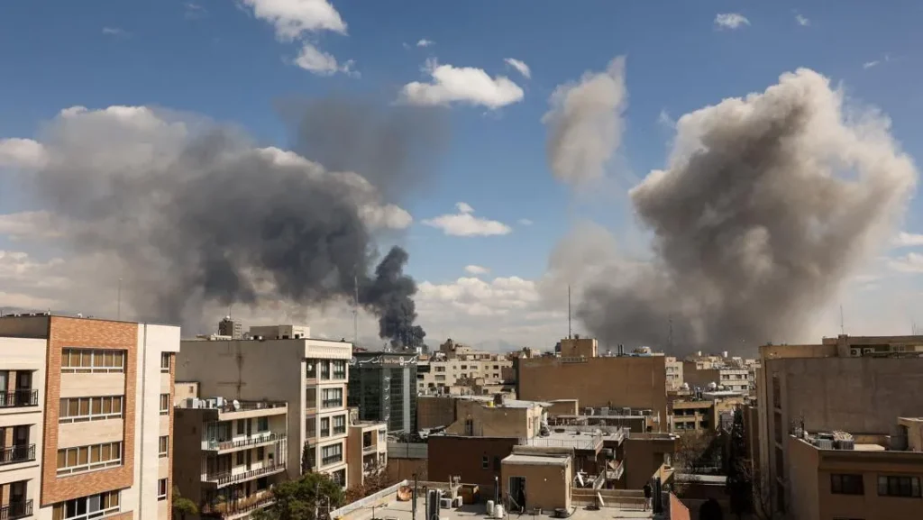 Israel Klaim Hantam 400 Target Di Iran Rudal Balistik Dan Fasilitas Drone