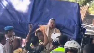 Viral Wisatawan Di Anyer Coba Terobos Jalur Ditutup Polda Banten Beri Respons