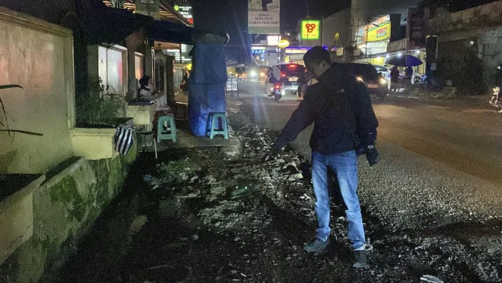 Pria Tewas Dikeroyok Di Sukabumi Dengan Luka Tusuk Pelaku Diburu Polisi